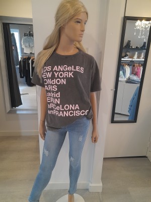 Oversized shirt antraciet grijs /roze letters madrid 