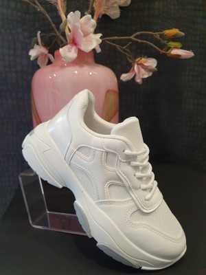 Sneakers basic White grijze zool