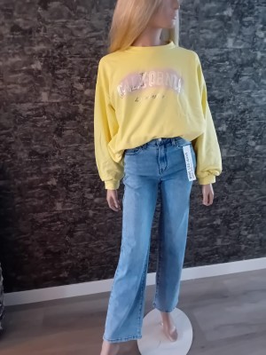 Sweater california geel  801731