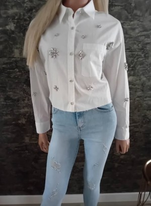 Blouse wit met strass stenen c 320