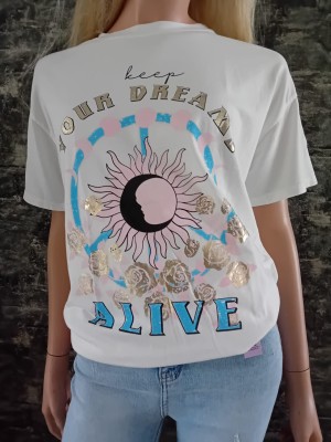 Oversized shirts wit Alive