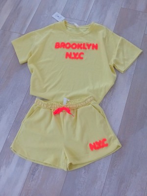 Brooklyn set geel