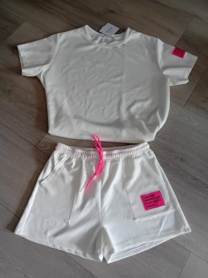 2 delig comfy set wit plaatje 