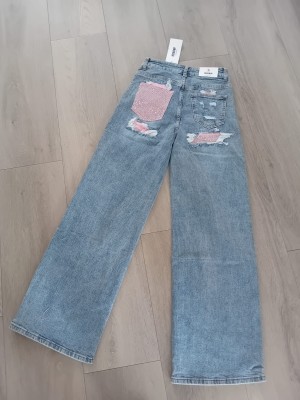 Viral tik tok jeans strass kontzak monday 