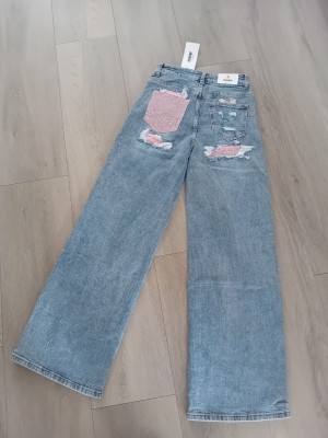 Viral tik tok jeans strass kontzak monday